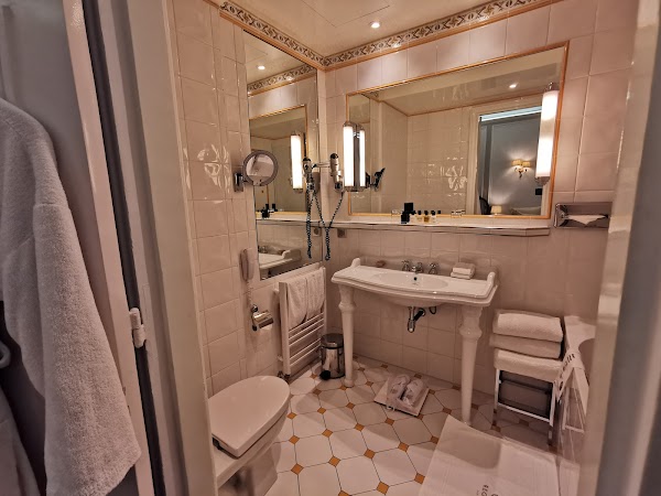 Hotel Regina Louvre 4