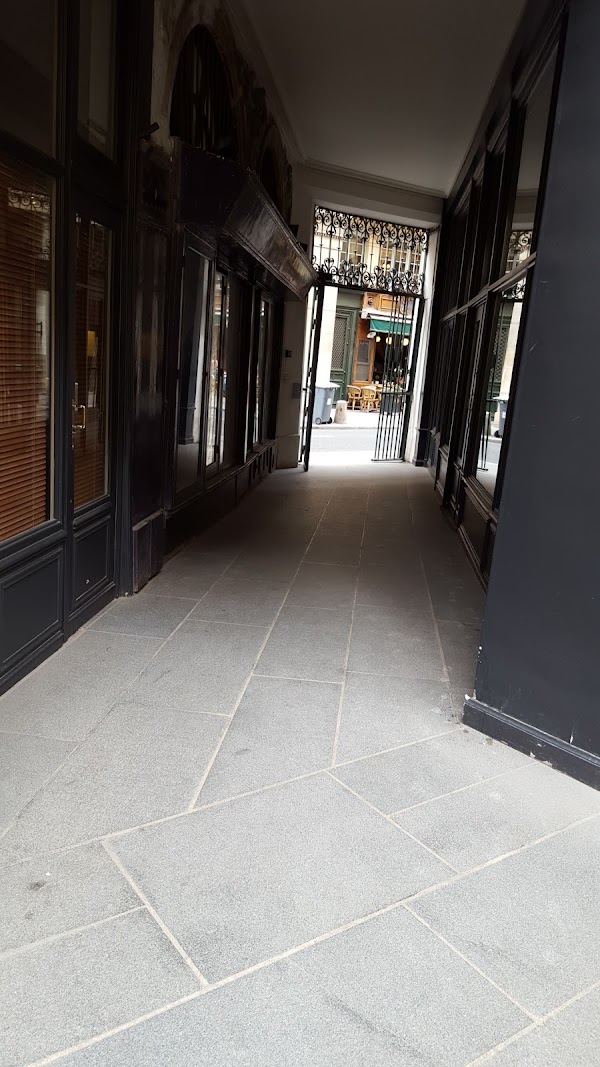 Passage des 2 Pavillons 4