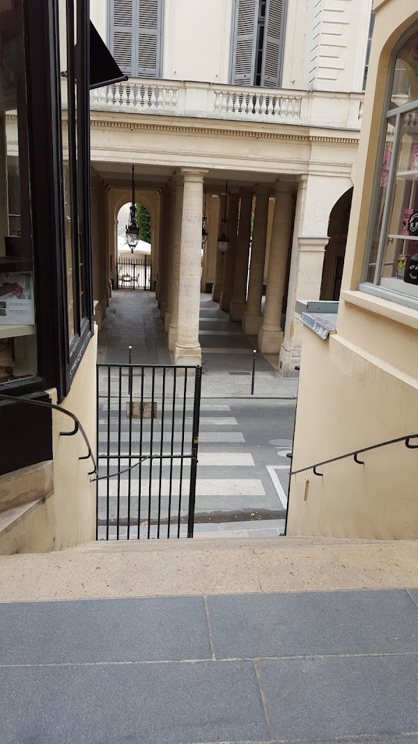 Passage des 2 Pavillons 2