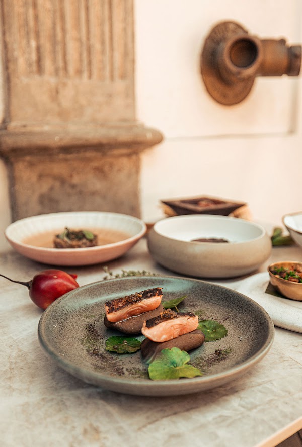 Kaandela Restaurant 2
