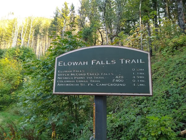 Elowah Falls Parking