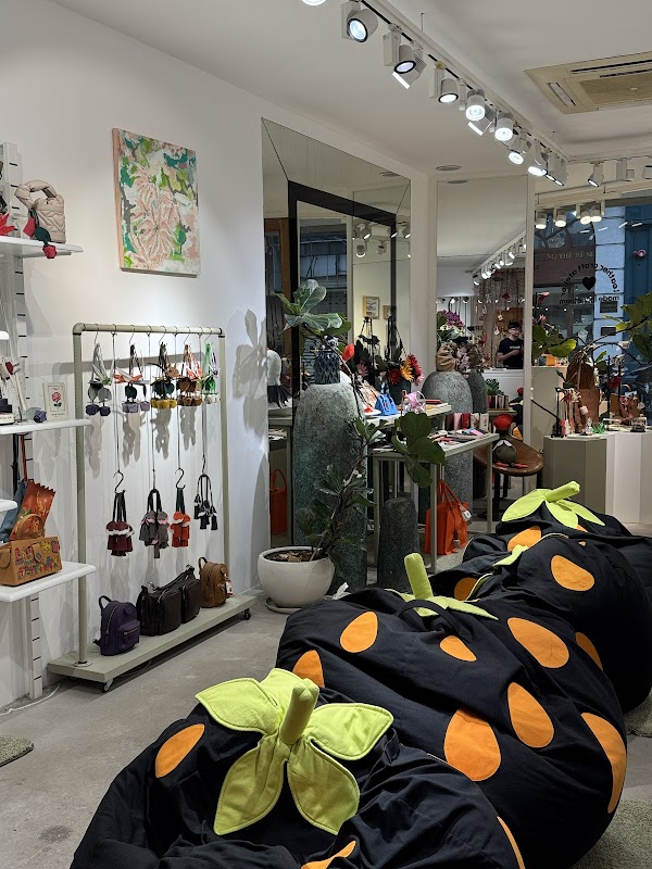 Desino leather Goods 2