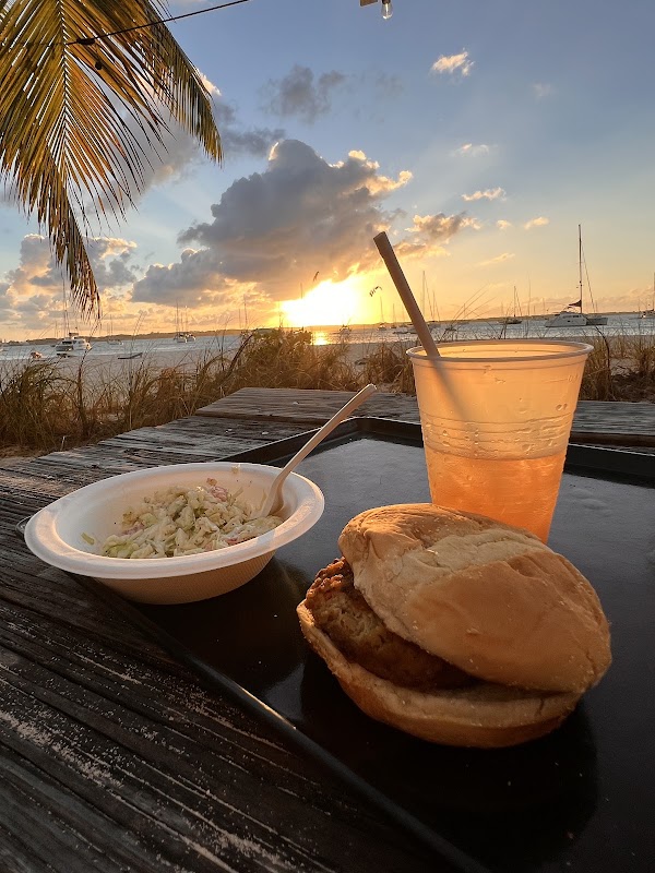 Chat 'N' Chill Beach Bar & Grill 5