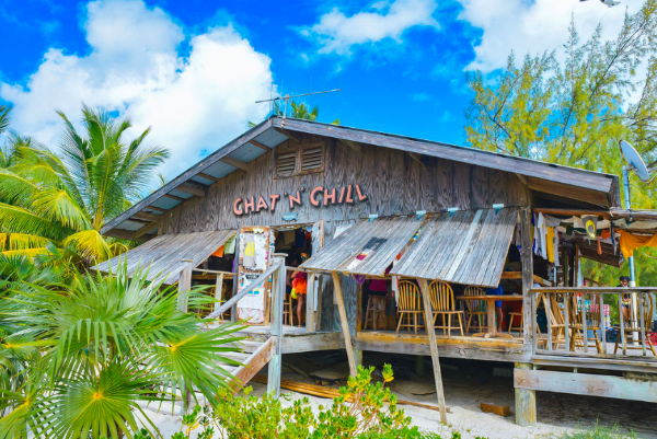 Chat 'N' Chill Beach Bar & Grill 4