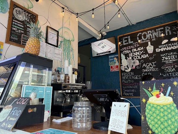 El Corner Bistro & Bar 1