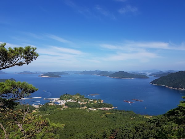 망산