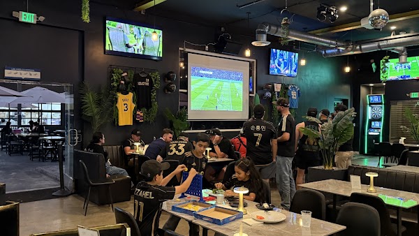 Cham Gastropub (참)