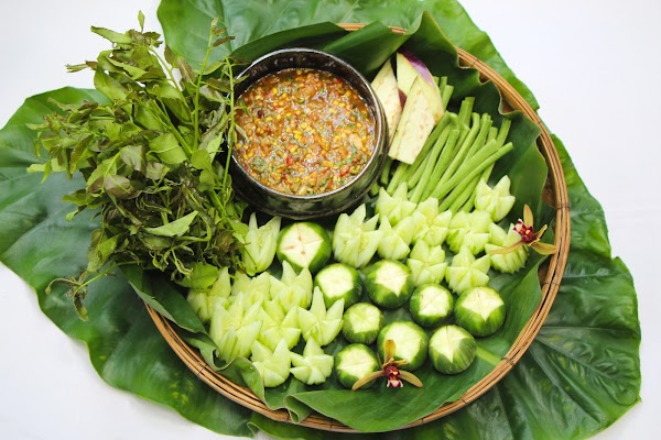 Urban Tree Hut Restaurant - អ៊ឺបេនទ្រី 5