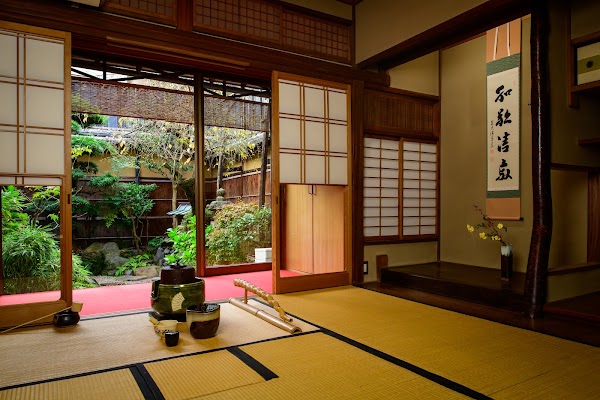KIMONO TEA CEREMONY MAIKOYA at GION KIYOMIZU 2