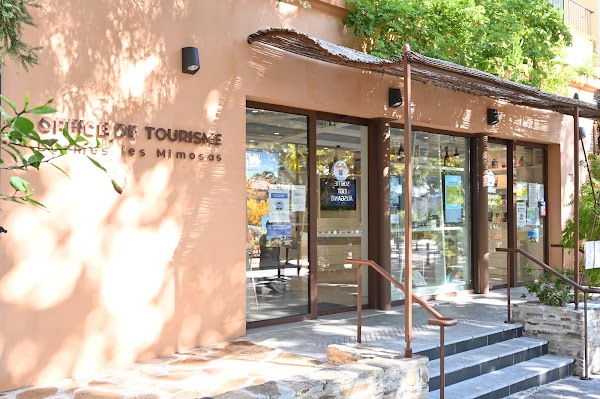Municipal Tourist Office 1