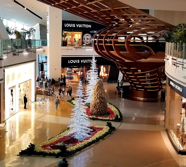 The Shops at Crystals 5