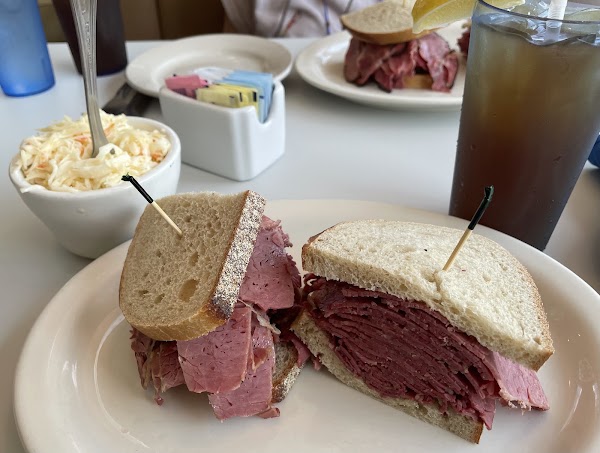 Eppes Essen Deli & Restaurant 4