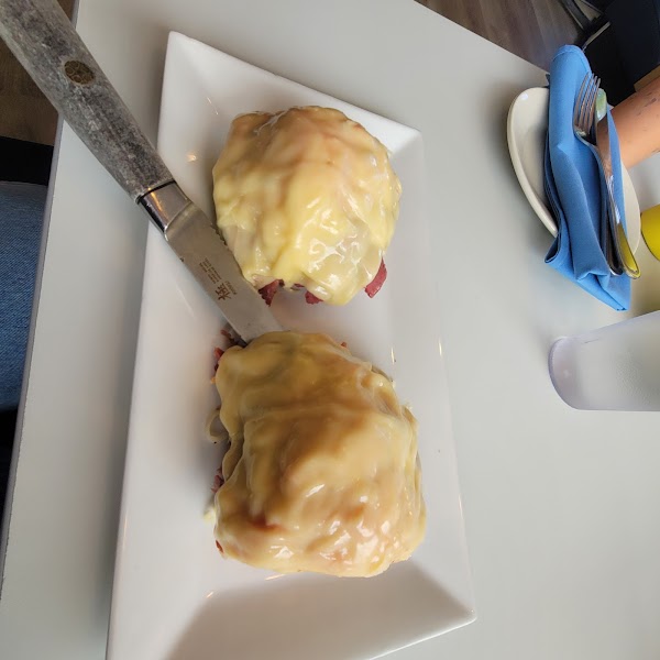 Eppes Essen Deli & Restaurant 3