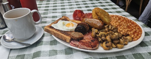 E Pellicci 3