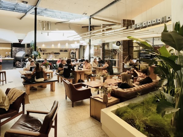 EN BRUTO I Café de Especialidad & Brunch