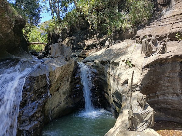 Wii Towai spirit bird Waterfall 1