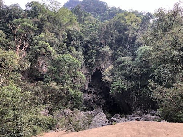 Hang Trạ Ang