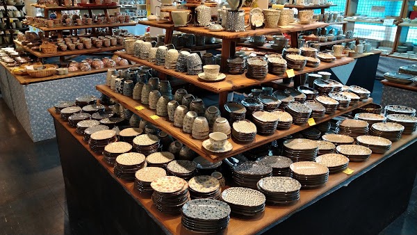 Arita Sera Porcelain Shops 3