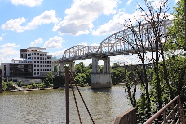 The John Seigenthaler Pedestrian Bridge 3