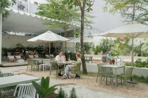 Hômnay - Eatery & Cafe