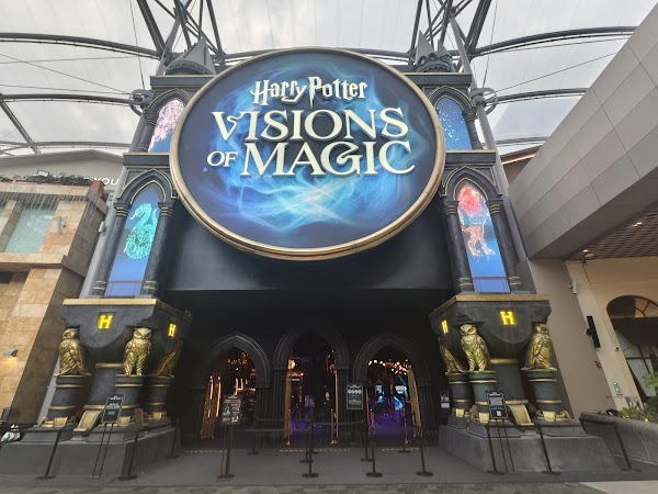 Harry Potter: Visions of Magic (Singapore) 1