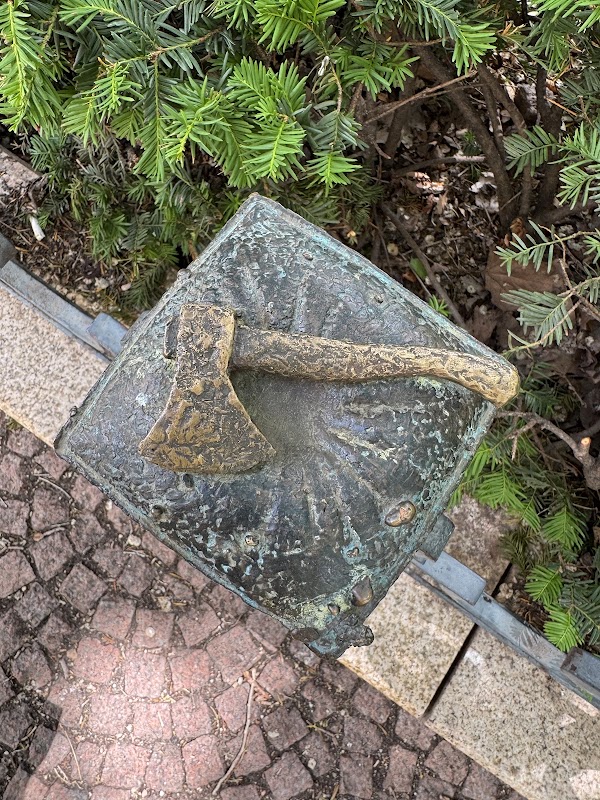 The Axe mini statue by Kolodko