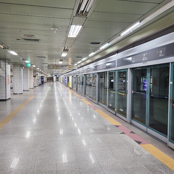 Sinpung station