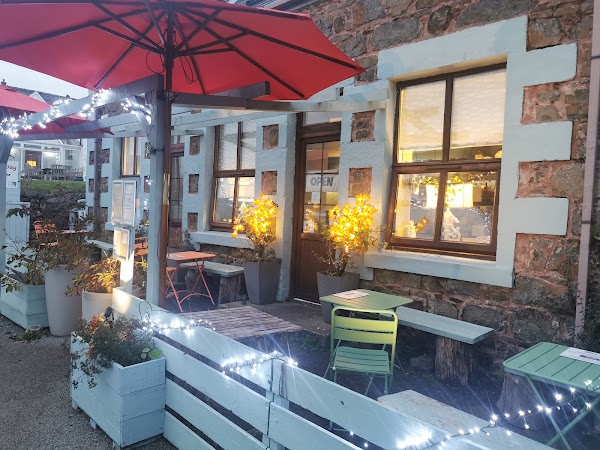 Blas Inn, Restaurant with rooms.
