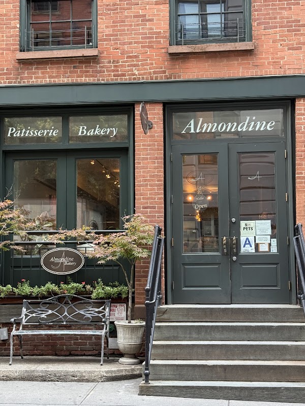 Almondine Bakery