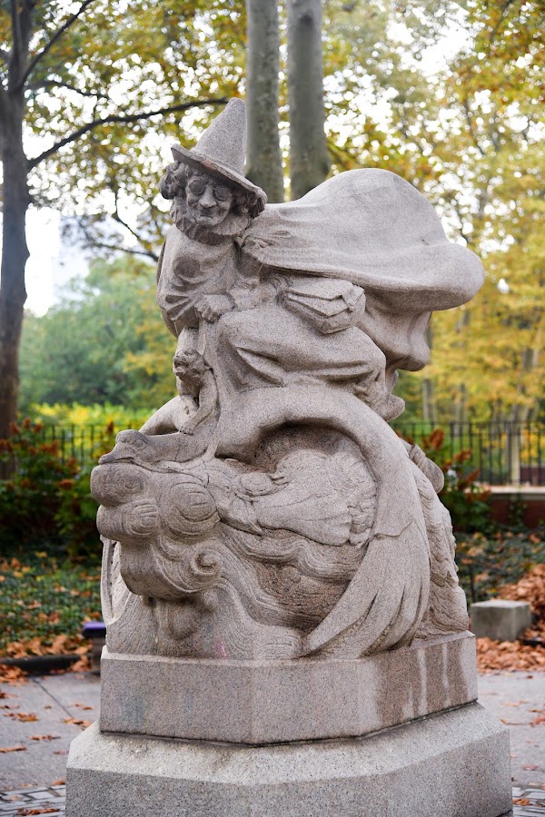 Mother Goose Statue