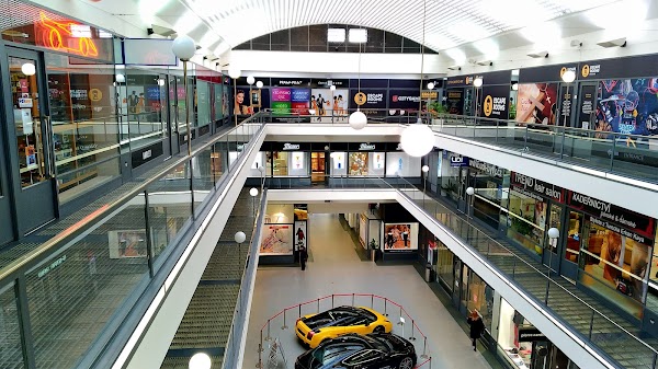 Shopping centrum Černá růže 4