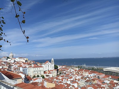 Free Tour Alfama - Blue Umbrellas
