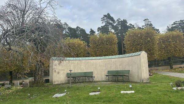 Skogskyrkogården 1