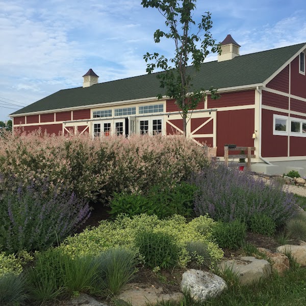 8 Hands Farm
