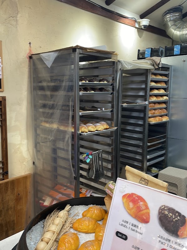 fresh bread factory 2