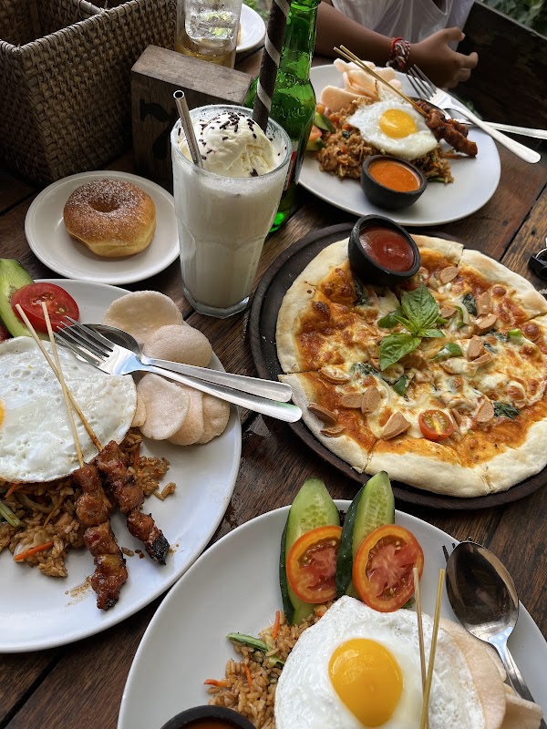 Greenkubu Restaurant and Swing 2