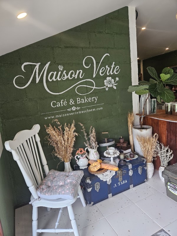 Maison Verte Café & Bakery - เมซง แวรท์ คาเฟ่ เบเกอรี่ เค้ก แม่แจ่ม Mae Chaem
