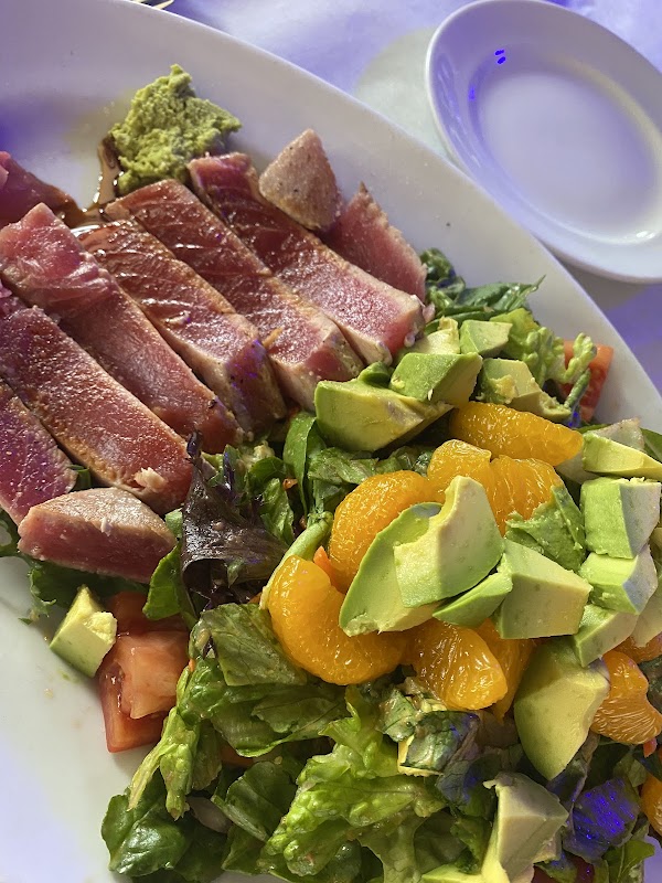 Capers Restaurant and Bar 4