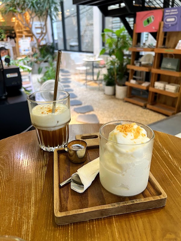 WONDERLUST - Coffee & Souvenir 3