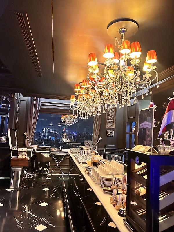 Martinique sky lounge 1