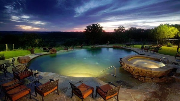 Wildcatter Ranch & Resort + Steakhouse