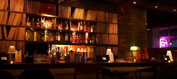 Vinyl Pub Muse On 5