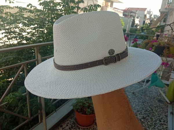 Capelo Shop - Ανδρικά Καπέλα, Γυναικεία Καπέλα, Τραγιάσκες, Καπέλα Ήλιου, Εκδρομής & Παναμά, Στέκες, Ρεπούμπλικα 3