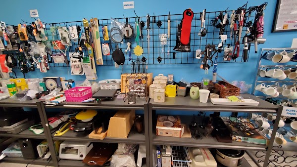 Dartmouth SPCA Thrift Store 3