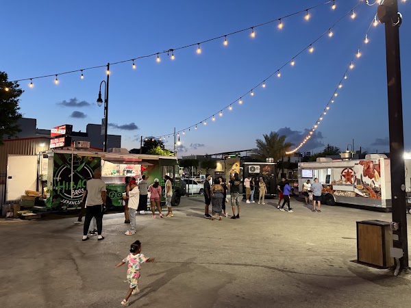 4501 Almeda Food & Entertainment 2