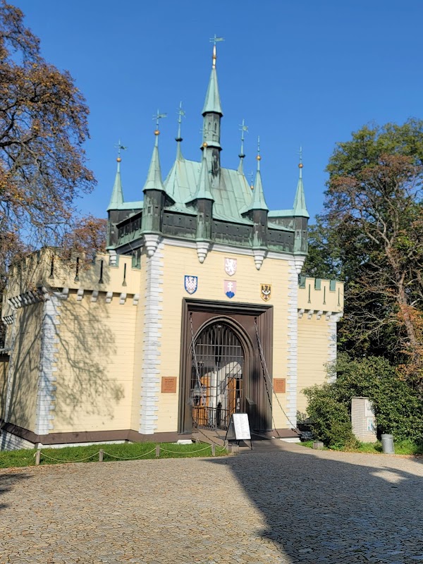 Mirror Maze in Petrin Park 4