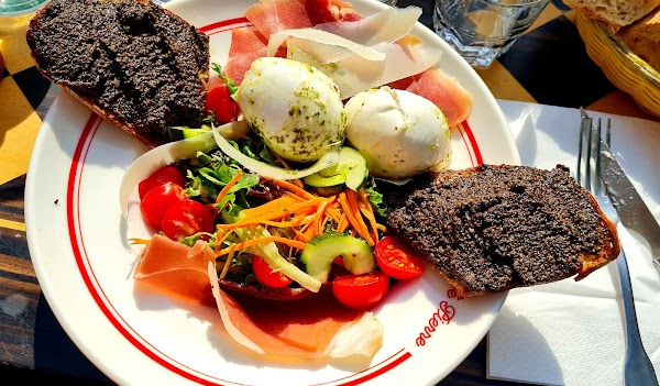 Le Café Pierre 5
