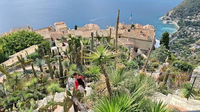 Èze 2