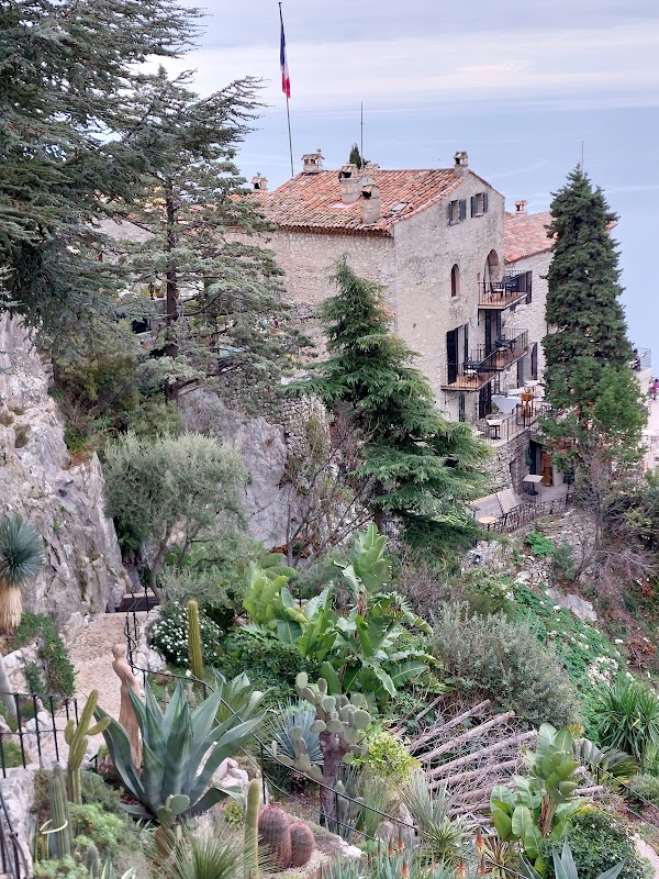 Èze 6