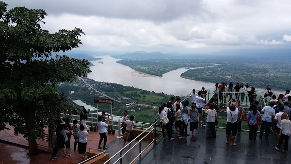 Wat Pha Tak Suea